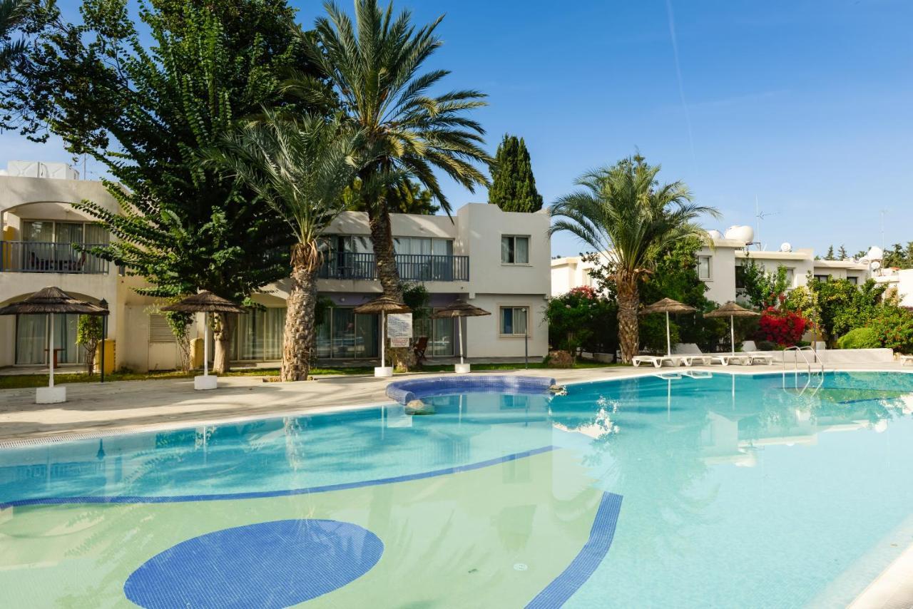Apartamento Resitour - Paphos Gardens Exterior foto